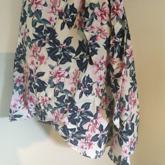 Cream Floral Dress Boutique VSCO - Picture 6 of 8